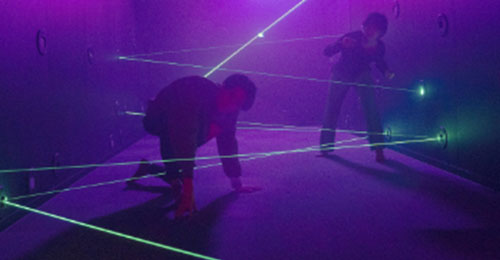 レーザートラップ：伝説の金庫破り