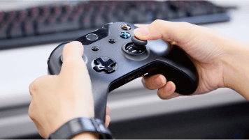 ゲームをプレイしている写真